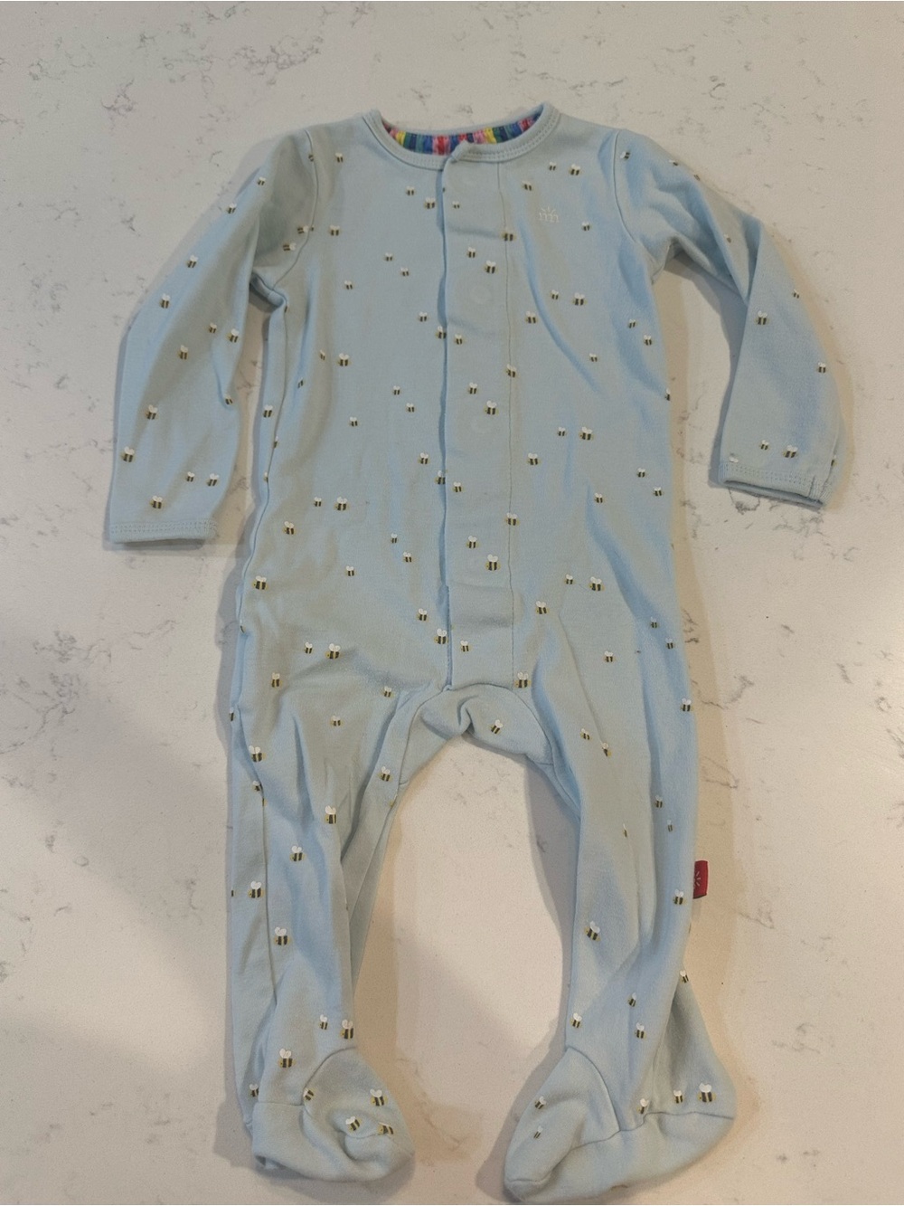 Magnetic me bee footie